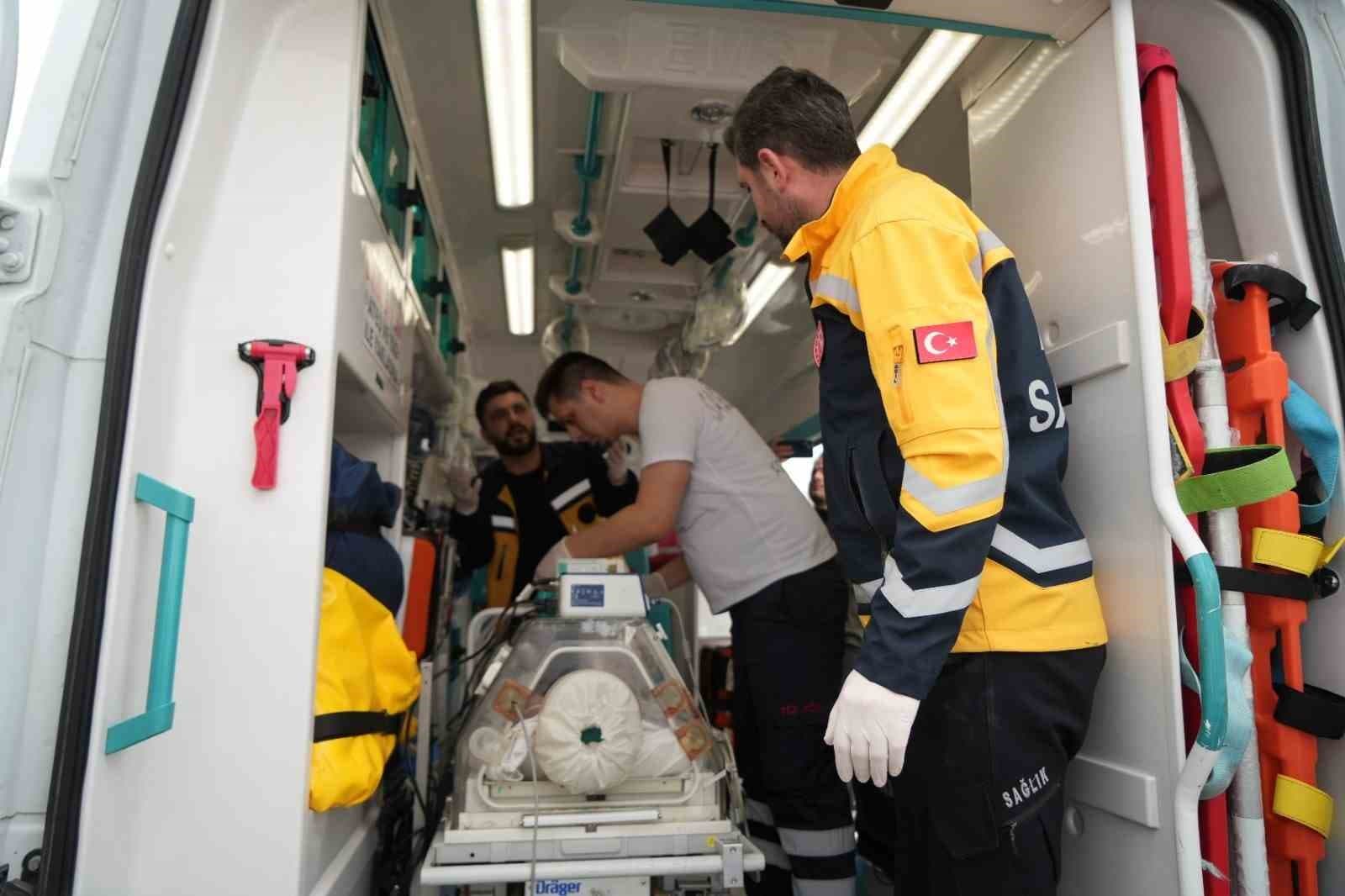 Muş’ta 2 günlük bebek için seferberlik