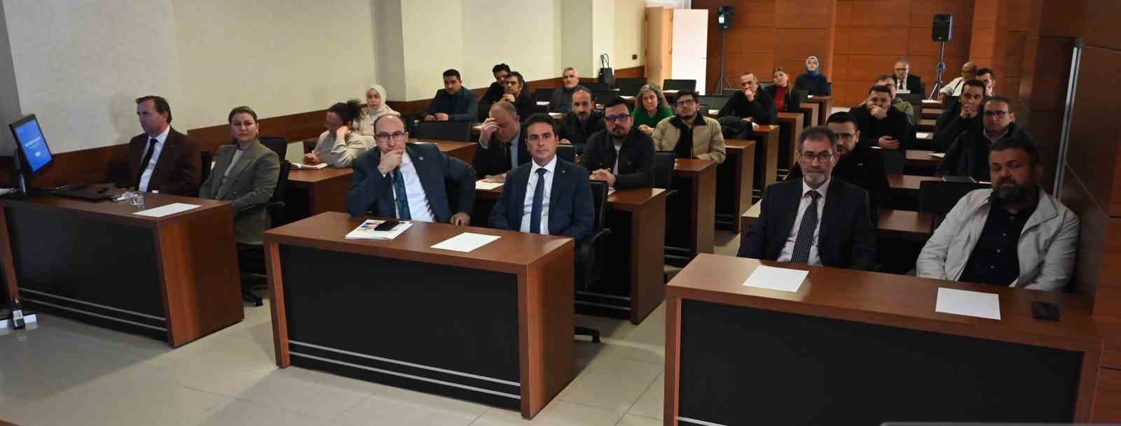 MEVKA, Yerel Kalkınma Hamlesi Teşvik Programı ve 2026 Yılı Sosyal Kapsayıcı Yeşil Geçiş Geri Ödemeli Finansman Desteği Programı’nı Karaman’da Tanıttı