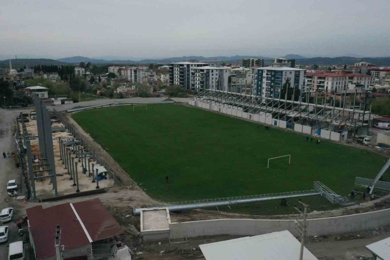 Osmaniye’de deprem sonrası yeniden inşa: 7 Ocak stadyumu %35 seviyesinde