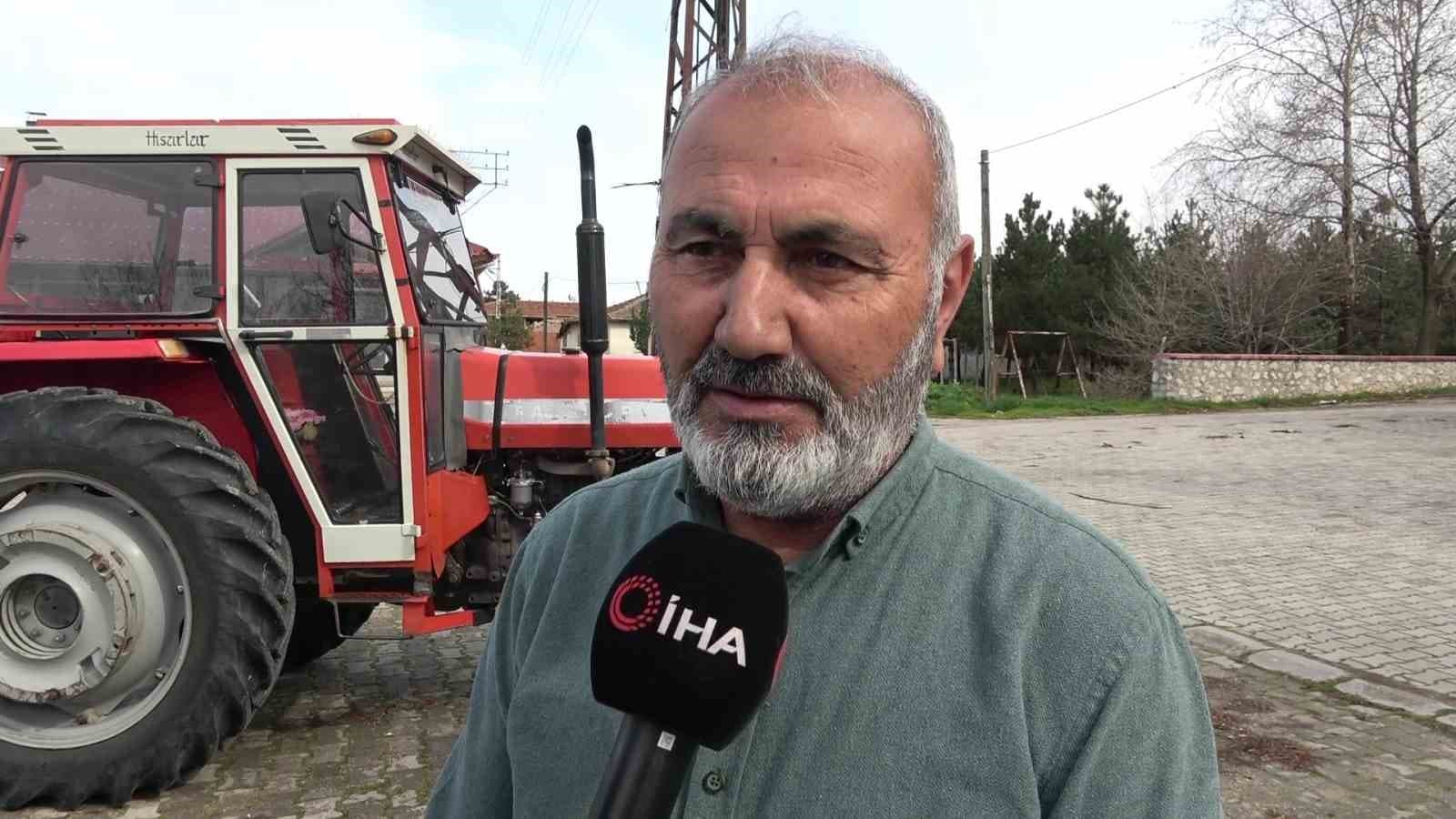 Leyleklere ‘Saygılı’ köy: Bütün elektrik direkleri yuva oldu, leylekler için tedbir alındı