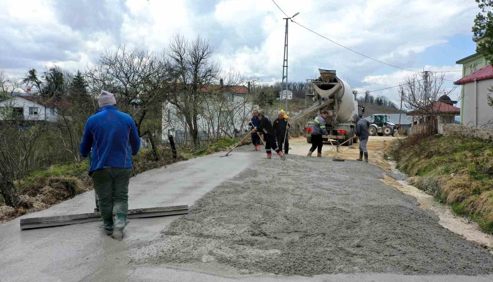 Ordu’da beton yol seferberliği sürüyor