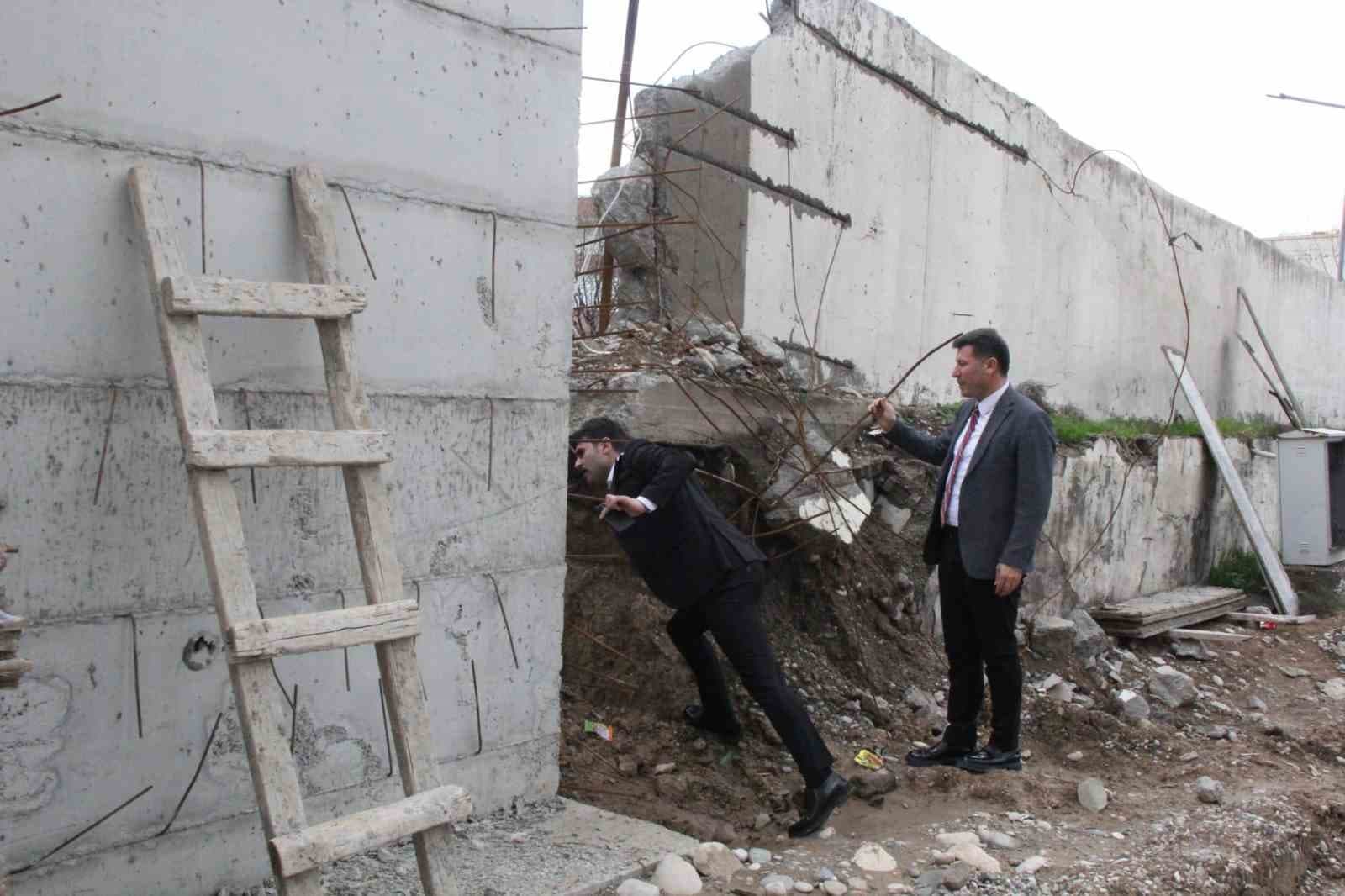 Cizre’de okul inşaatlarında inceleme