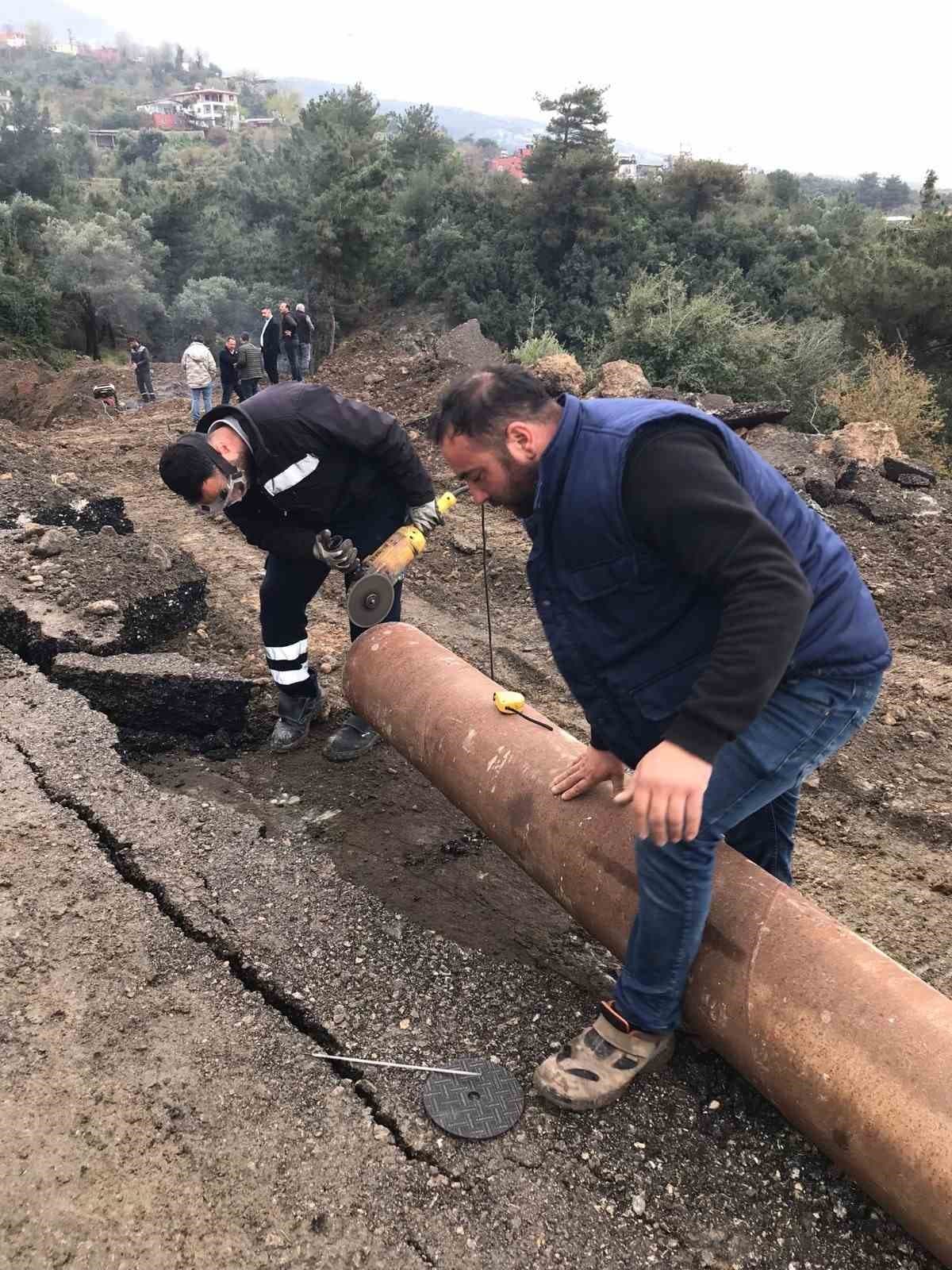 Payas’ta içme suyu hattı hızla onarıldı