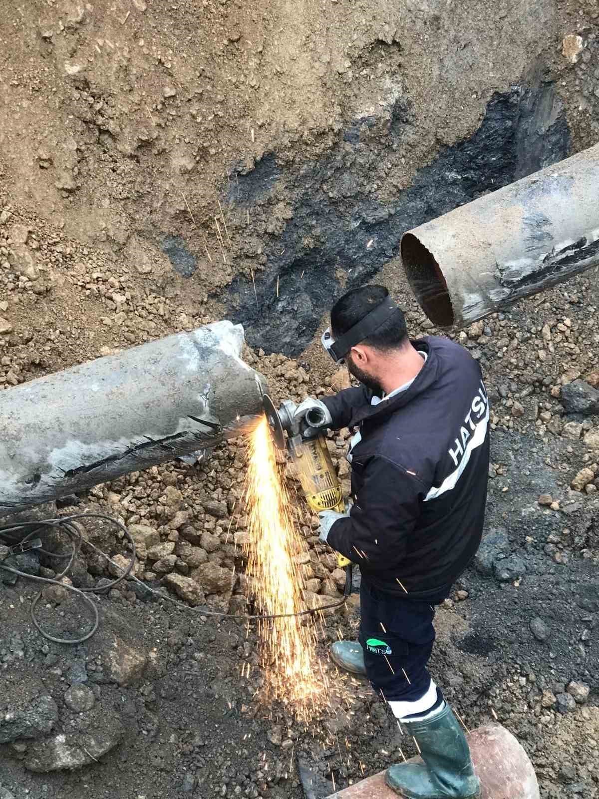 Payas’ta içme suyu hattı hızla onarıldı