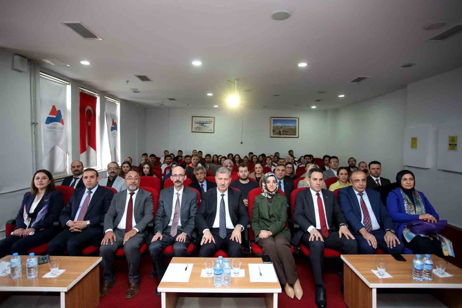 AİÇÜ’de zebra balığı translasyonel tıp araştırma laboratuvarı açıldı