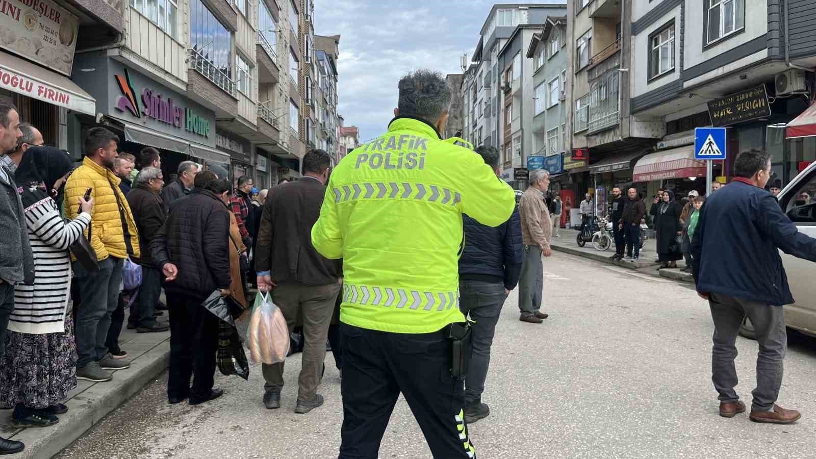Ordu’da otomobilin çarptığı yaya yaralandı: Kaza anı kamerada