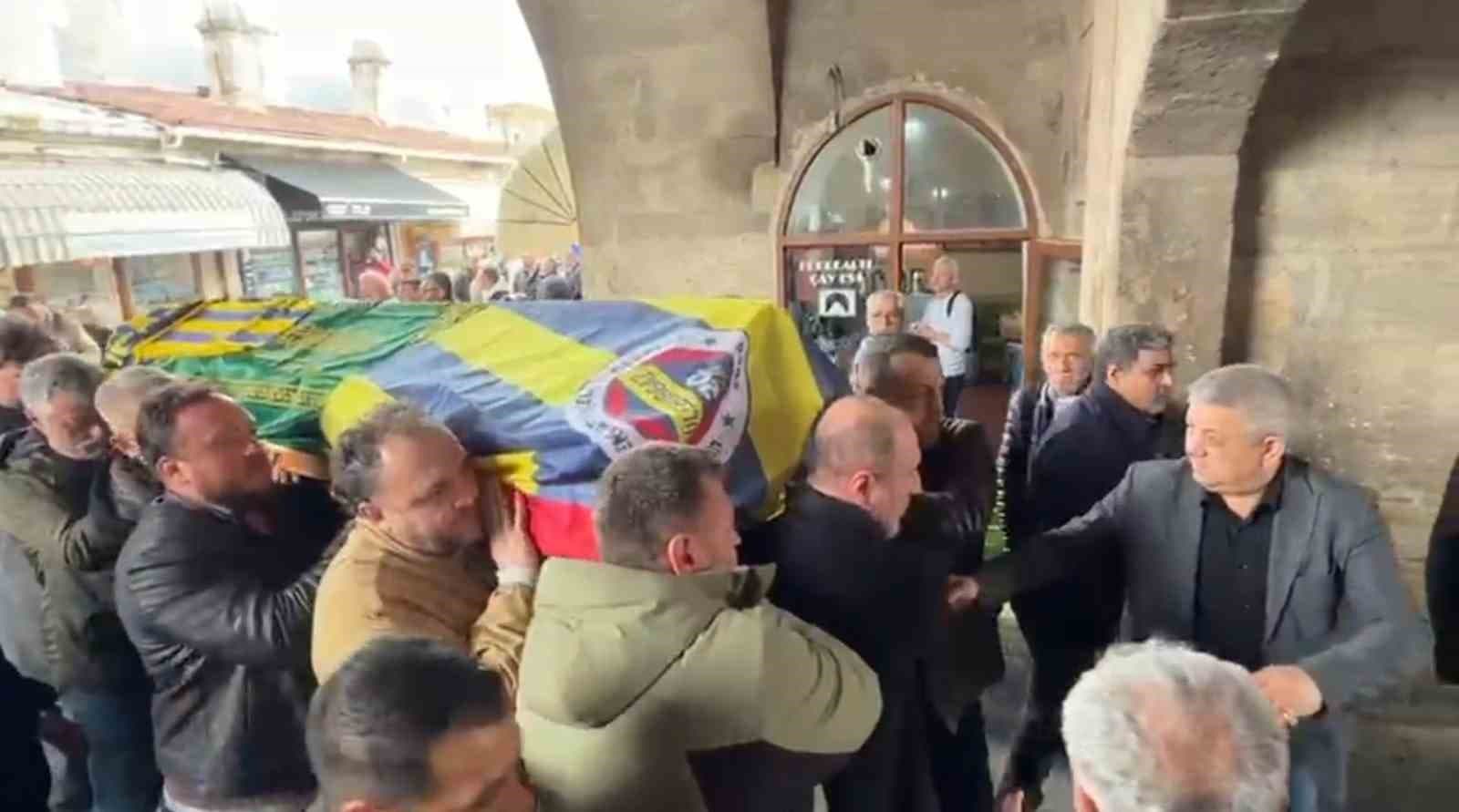 Kırklareli’deki soba faciasında hayatını kaybeden Eralp Çoralı son yolculuğuna uğurlandı