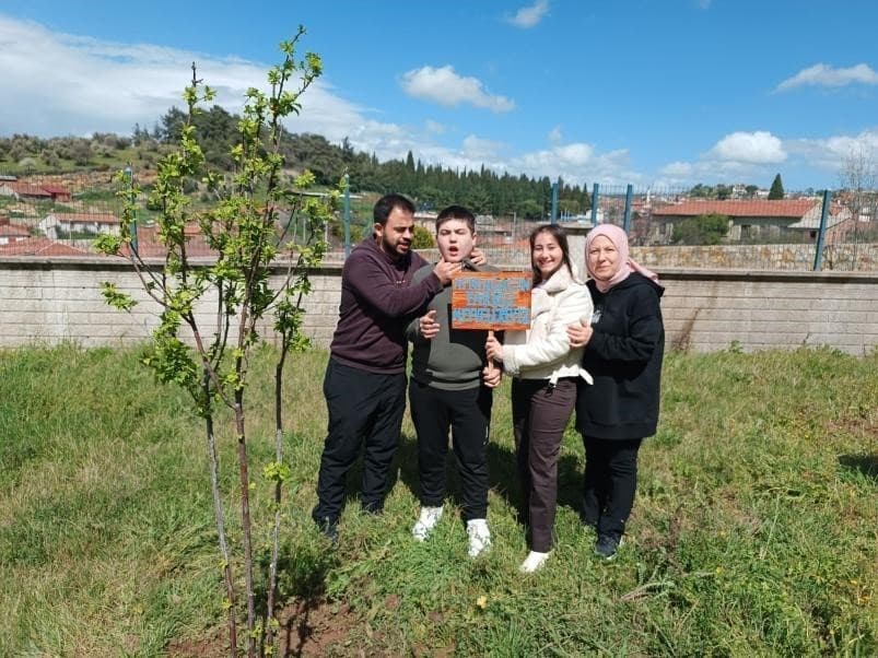 Burhaniye’de otizmliler için etkinlik düzenlendi
