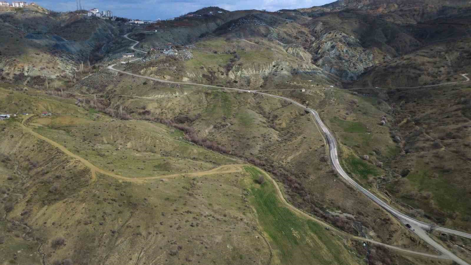 Başkan Bozcan’dan Alacakaya yolu için tünel projesi