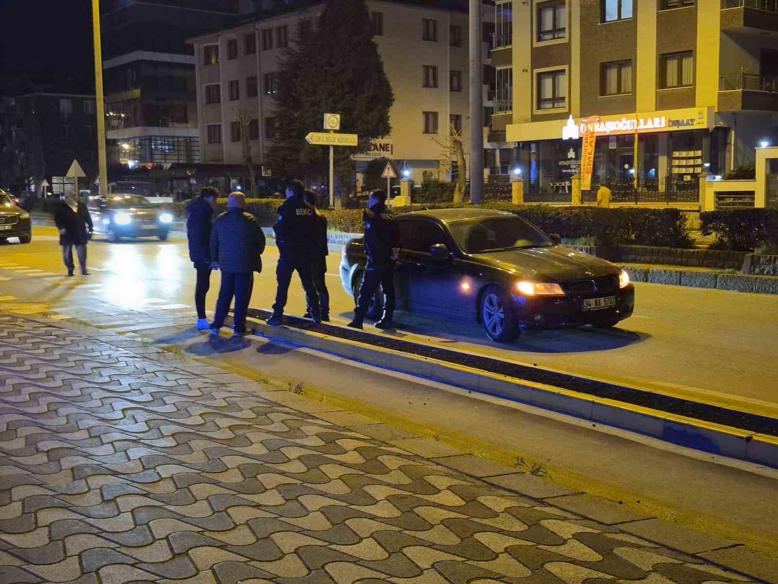 Otomobilin çarptığı bisikletli kadın yaralandı