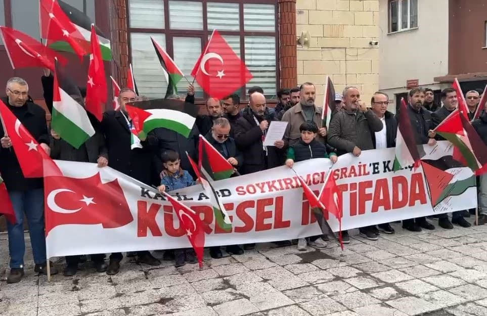 Ardahan’da İsrail’in Filistinli esirleri hedef alan "idam yasası" protesto edildi