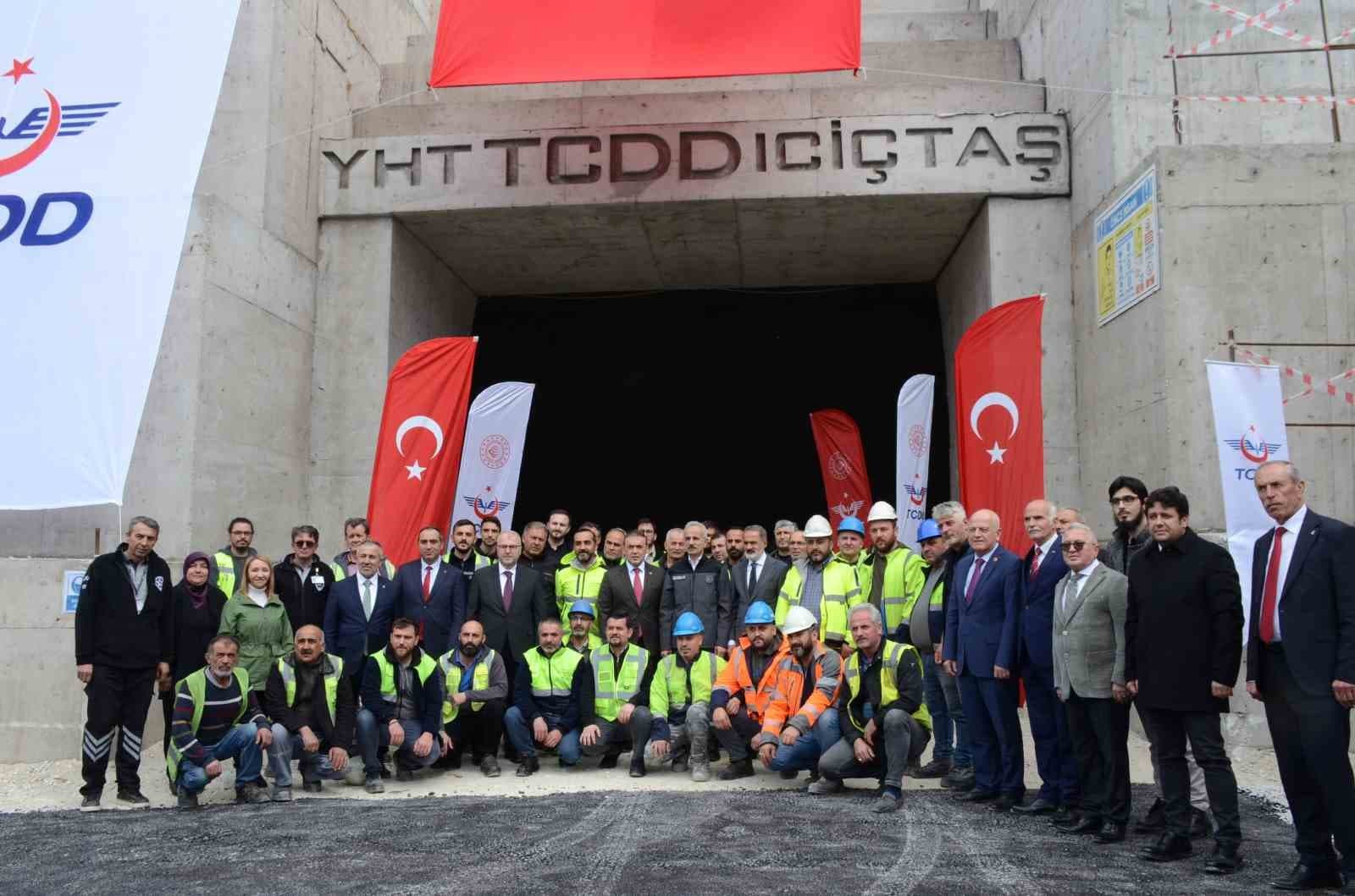 Bakan Uraloğlu: "2009’da açılan YHT’de 110 milyon vatandaşımız yolculuk etti"