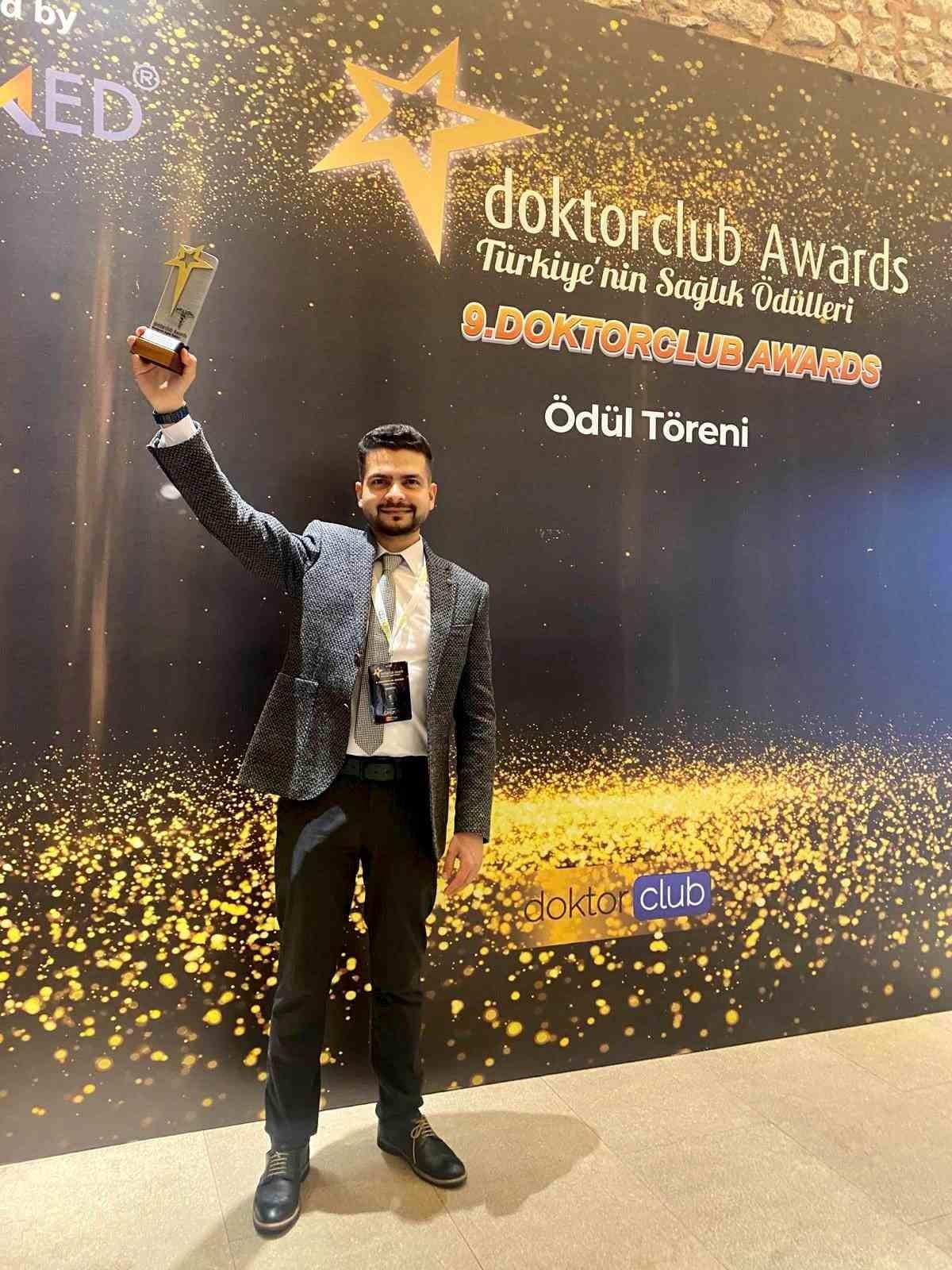 Kayseri Devlet Hastanesi’ne ‘Yılın Yenilikçi Sağlık Profesyonelleri’ ödülü