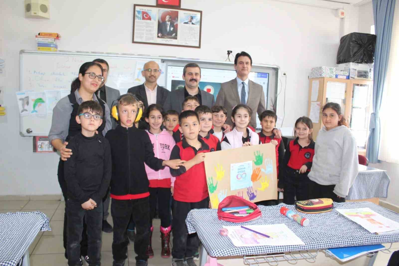 Köyceğiz Kaymakamı Kumcu, öğrencilerle bir aray geldi