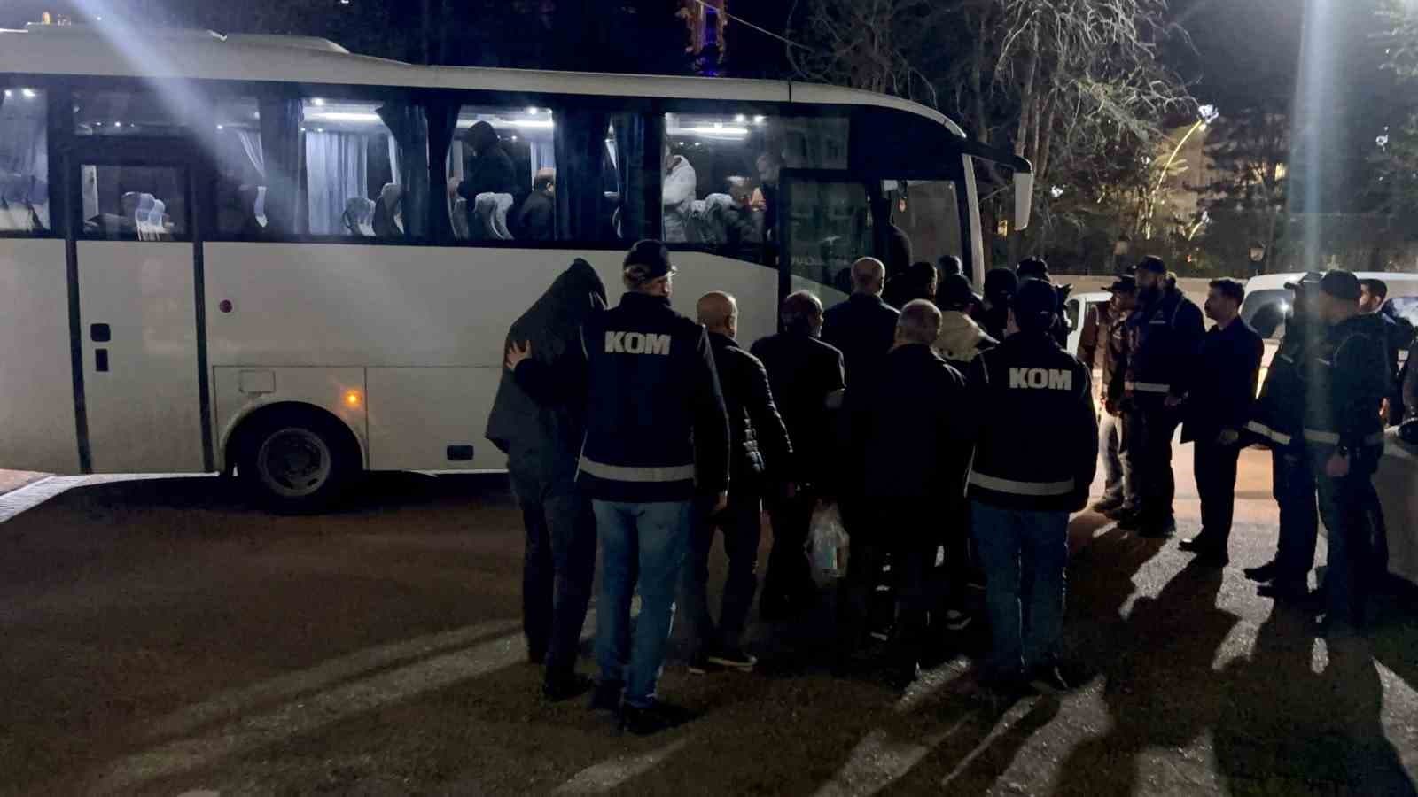 Tokat’ta ehliyet sınavında yapay zekalı "joker aday" operasyonu: 14 tutuklama