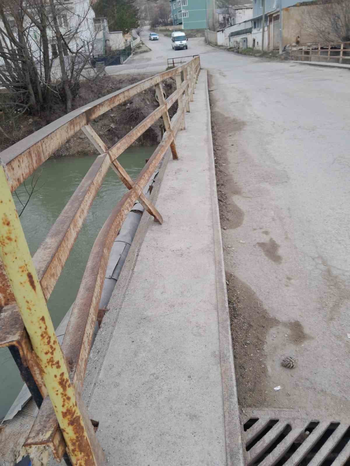 Bayburt Kent Konseyi’nden Kaleardı Köprüsü için yenileme çağrısı