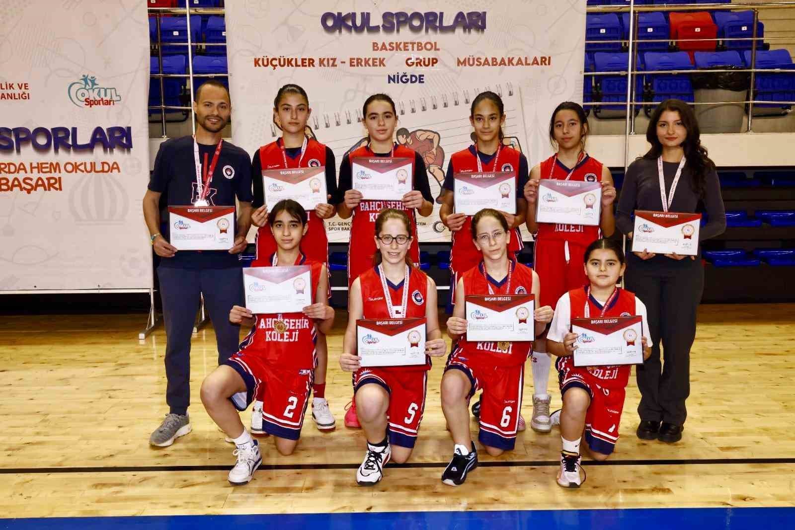 Küçükler Basketbol Grup Müsabakaları heyecan sona erdi