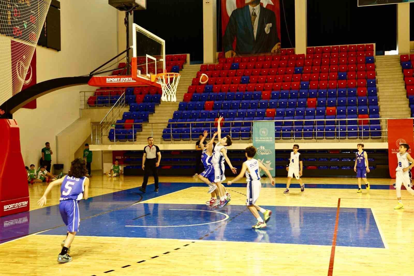 Küçükler Basketbol Grup Müsabakaları heyecan sona erdi