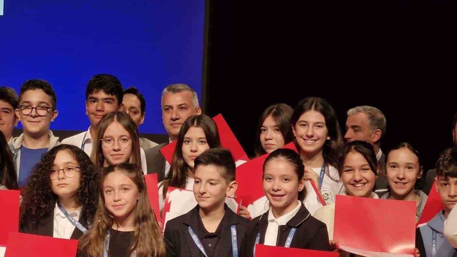 Burhaniyeli öğrenciler bölge üçüncüsü oldular