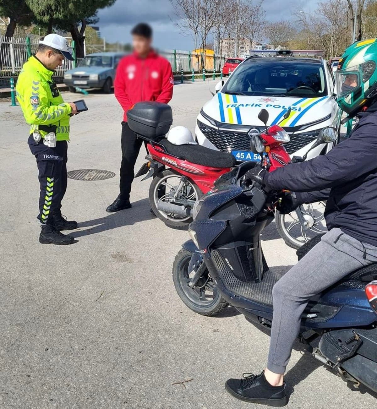 Manisa’da motosiklet denetimi: 540 sürücüye, 3 milyon 800 bin TL ceza