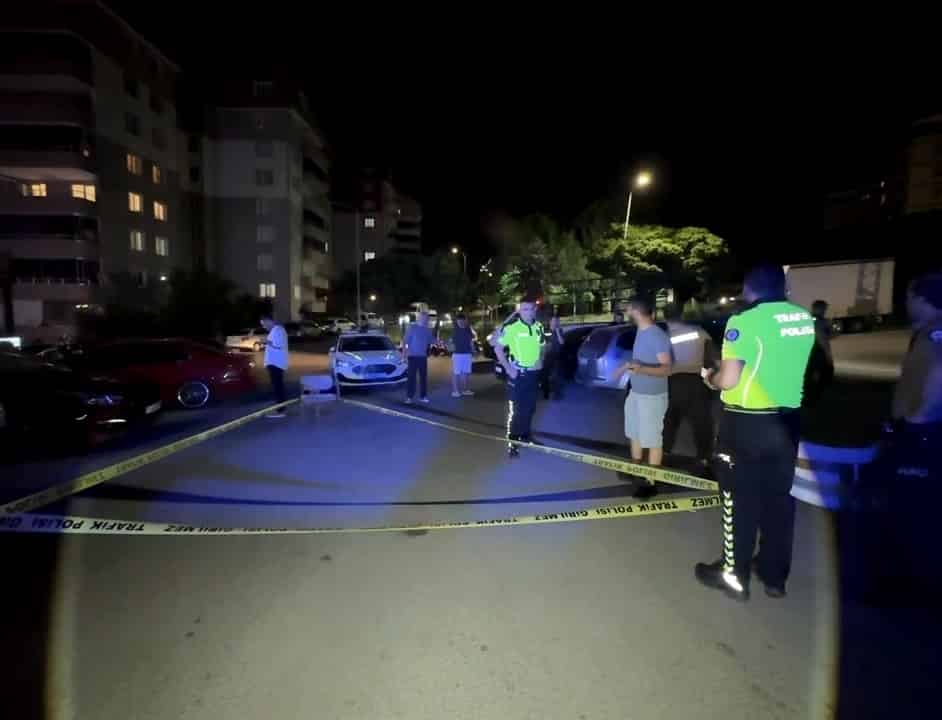 Kafede tartıştığı kişiyi silahla vurup kaçtı