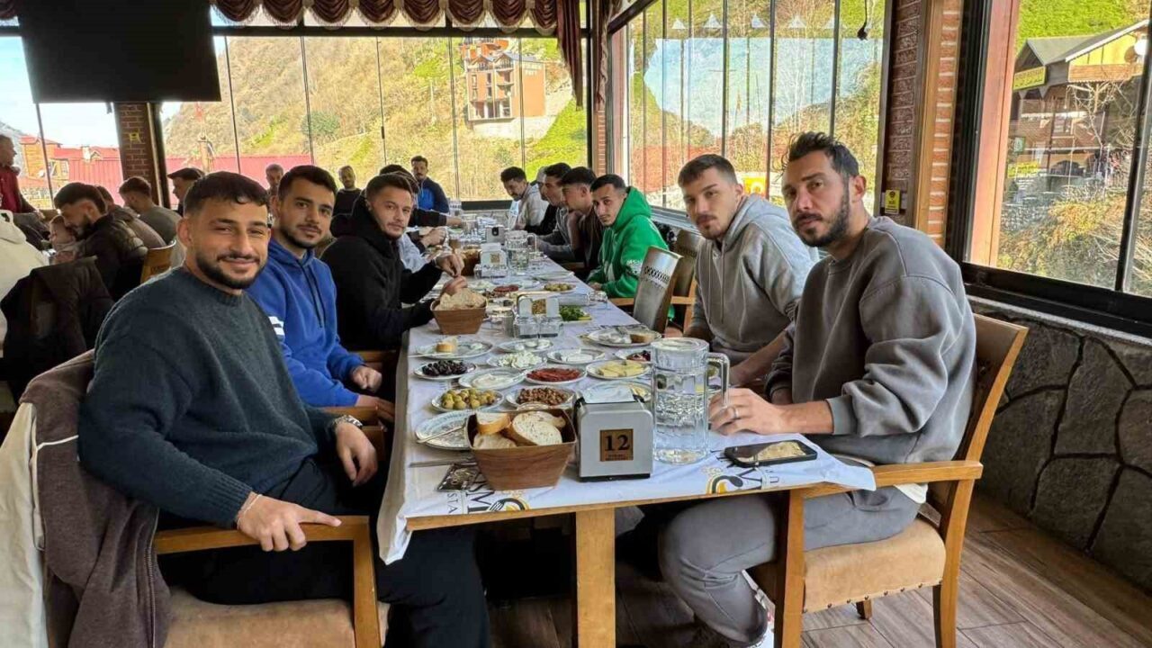 Pazarspor, 1922 Konyaspor maçı öncesinde moral depoladı