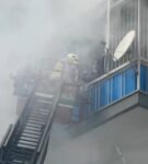 Apartmanda çıkan yangın paniğe neden oldu
