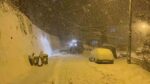 Artvin’de kar yağışı sonrası ekipler cadde ve sokaklarda çalışma başlattı