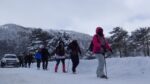 Bolu’da trekking ekibi 50 santimlik karda 12 kilometre yürüdü