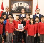 İlkokul öğrencileri hikaye kitabı yazdı