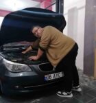 Oto tamir dükkanına park ettiği aracında ölü bulundu