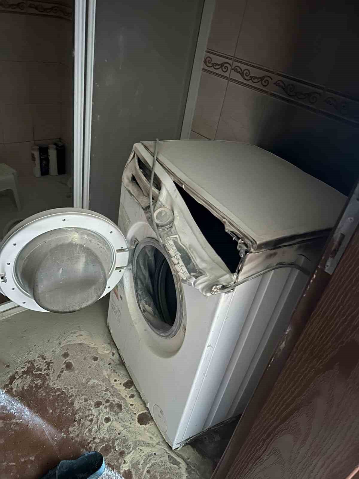 Alevlere teslim olan çamaşır makinesi evi küle çeviriyordu