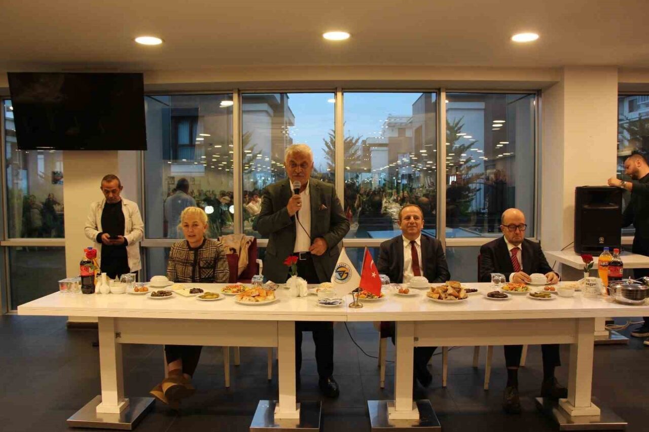 Avrasya Üniversitesi öğrencileri iftar programında buluştu