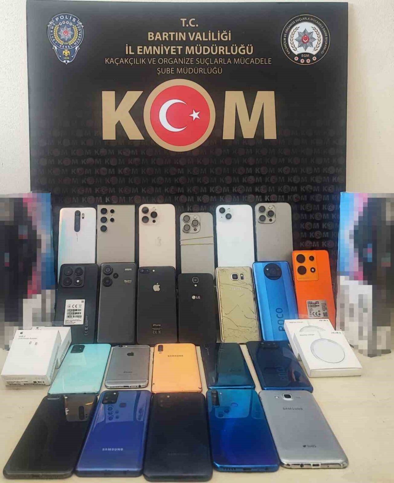 Bartın’da gümrük kaçağı cep telefonları ele geçirildi