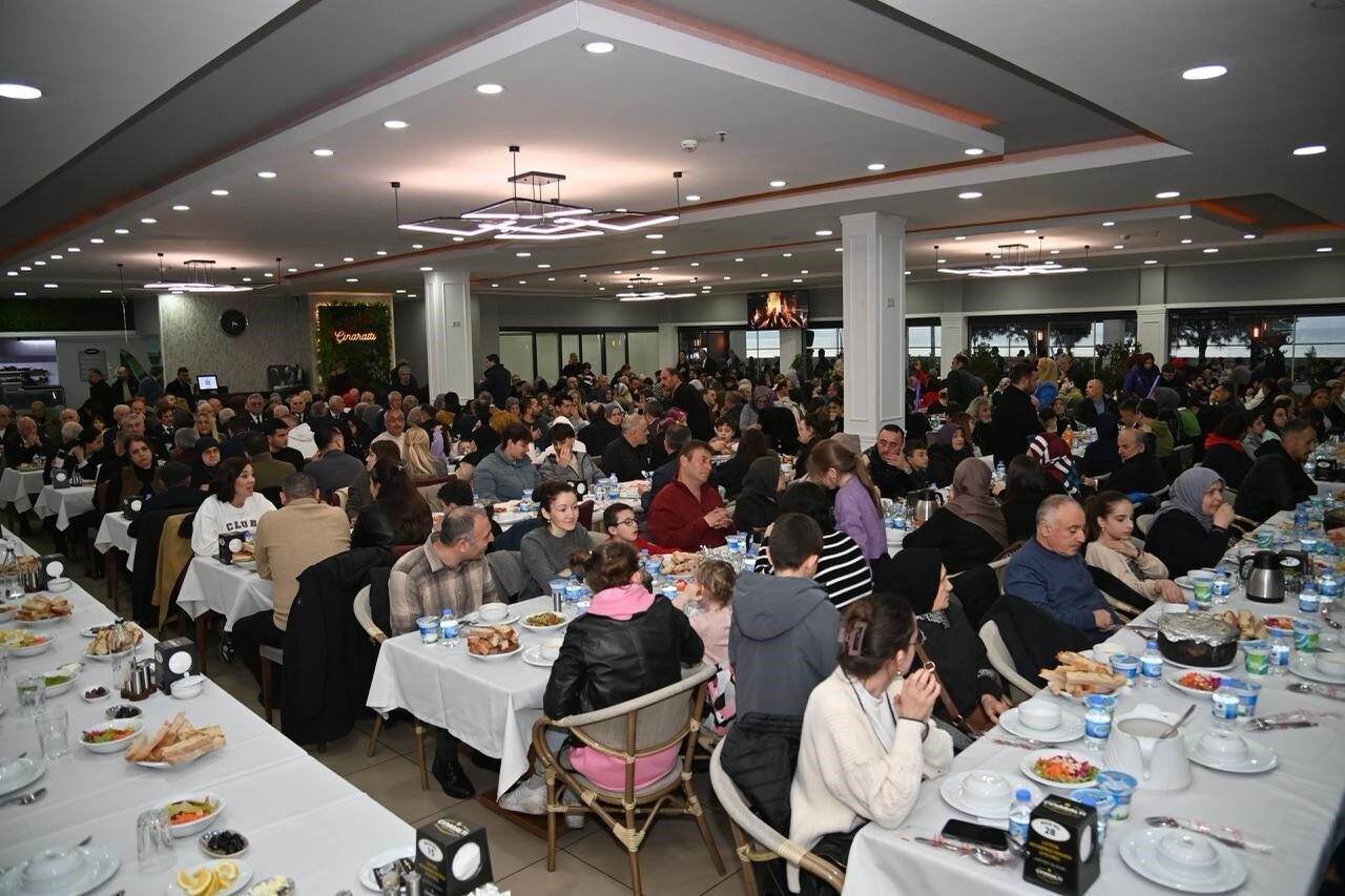 Başkan Genç, şehit aileleri ve gazi dernekleri ile iftarda buluştu