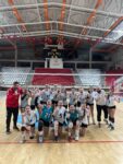 Bayburtlu kadın voleybolcular tüm maçları kazanarak finale yükseldi