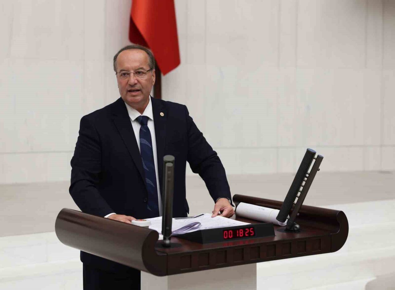 CHP’li Akay kademeli emeklilik için kanun teklifini TBMM’ye sundu