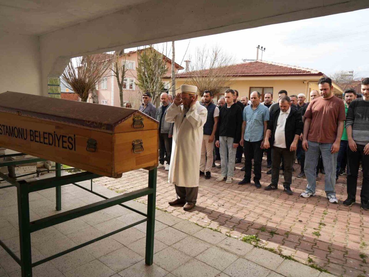 Diploma almak için gitti, denizde boğularak can verdi