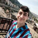 Ehliyetsiz sürücü yolun karşısına geçmeye çalışan yayaya çarptı