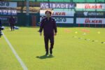 Fatih Tekke’li Trabzonspor’dan taraftara açık antrenman