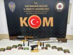 Kastamonu’da 3 adet silah ele geçirildi: 2 gözaltı