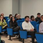 Obeziteyle mücadelede bilinçli beslenmenin önemi