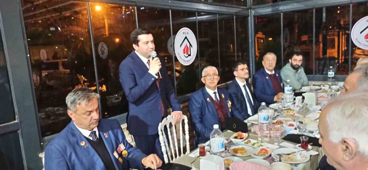 Şehit yakınları ve  gaziler iftarda bir arayageldi