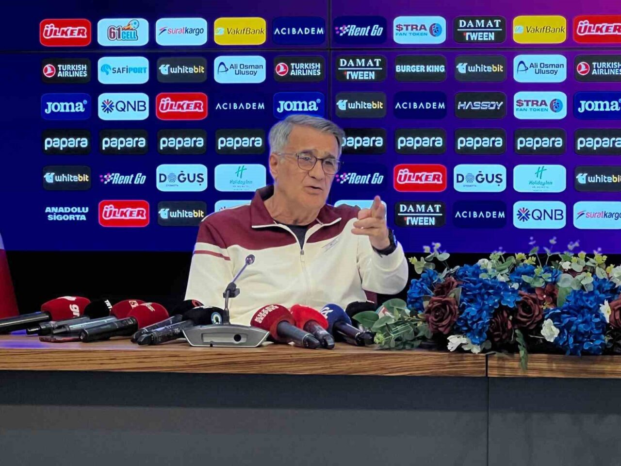 Şenol Güneş: "Dik durup bunların hepsini aşacağız"