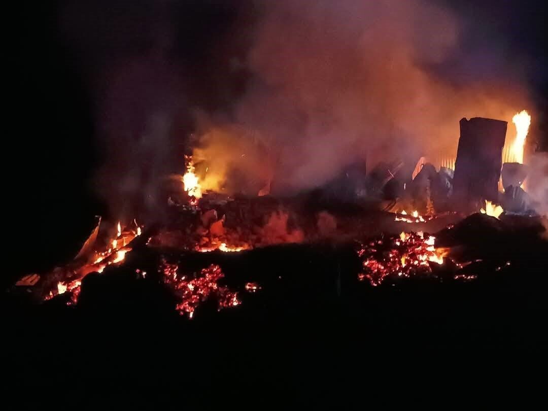 Sinop’ta çıkan yangında bir ev küle döndü