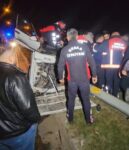 Tokat’ta direğe çarpan Tofaş kağıt gibi ezildi