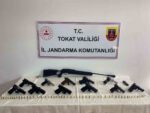 Tokat’ta silah kaçakçılığı operasyonu: 2 şüpheli gözaltında