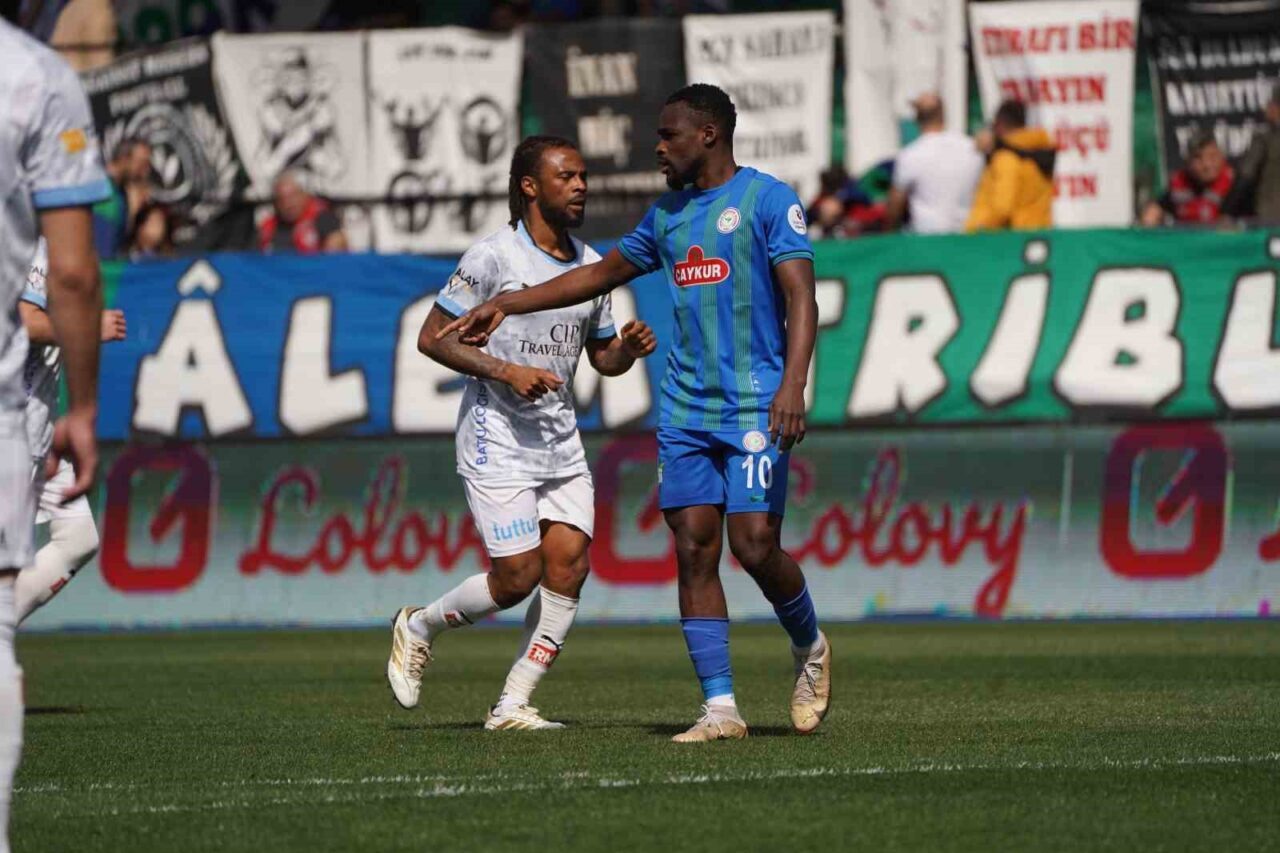 Trendyol Süper Lig: Çaykur Rizespor: 0 - Bodrum FK: 1 (İlk yarı)