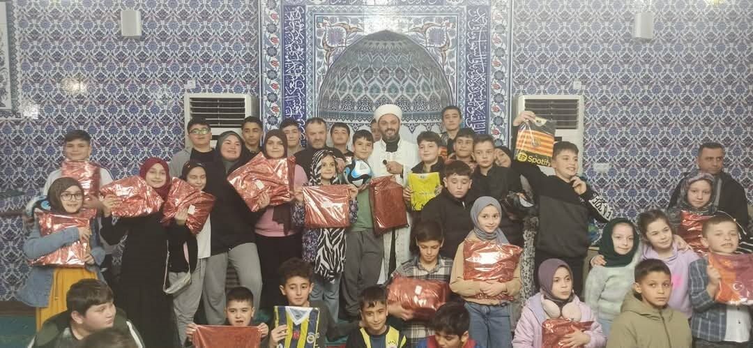 Türkeli’de çocuklar Kadir Gecesi’nde ödüllerine kavuştu