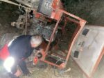 Uçuruma yuvarlanan traktörün altında kalan sürücü hayatını kaybetti